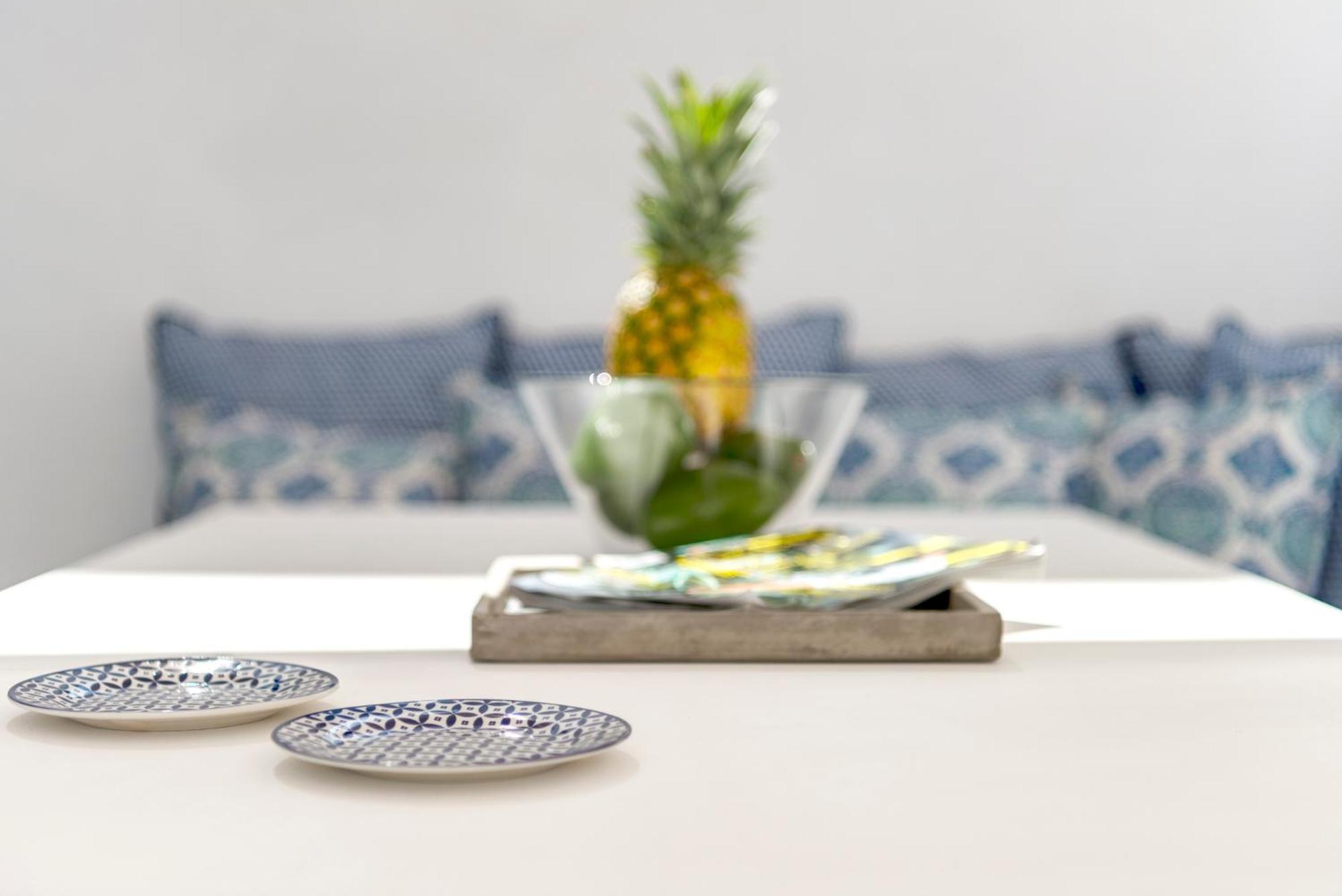 Mykonian Mews Luxury Suites Ψαρού Εξωτερικό φωτογραφία