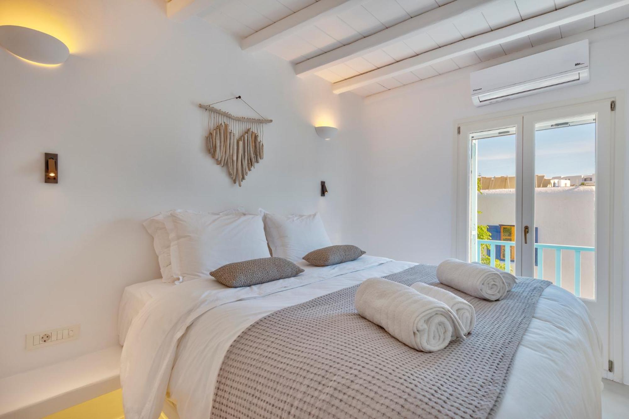 Mykonian Mews Luxury Suites Ψαρού Εξωτερικό φωτογραφία