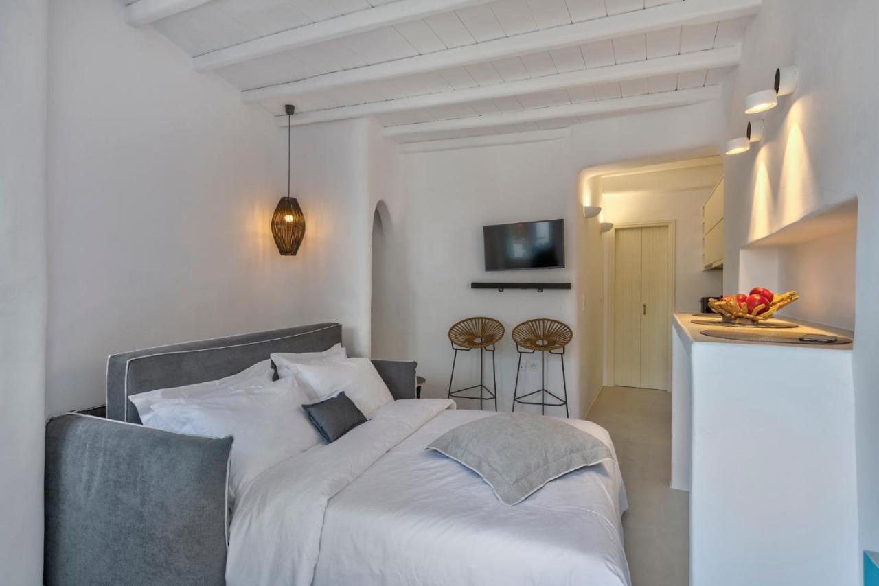 Mykonian Mews Luxury Suites Ψαρού Εξωτερικό φωτογραφία